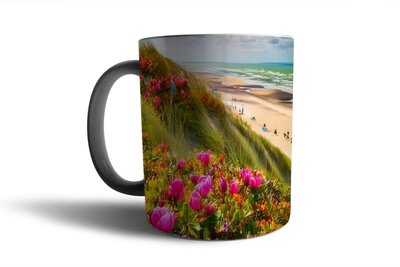 tasses - vue sur la mer - fleurs - plage - mer - tasse à café - sachet de thé - sachet de café - lait au chocolat - souvenirs maritimes - cadea