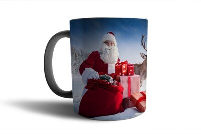 Cadeau kerstmok - Kerstman - rendier - cadeaus - winterlandschap - Mok - Koffiemok - Kerst - Beker - Koffiemokken - Theemok - Kerstmok - Kerstc