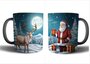 Taza de Navidad - Tazas - Papá Noel, un reno y regalos en un paisaje nevado - Navidad - Regalo de Navidad - Regalo fotográfico de Navidad - Taz_